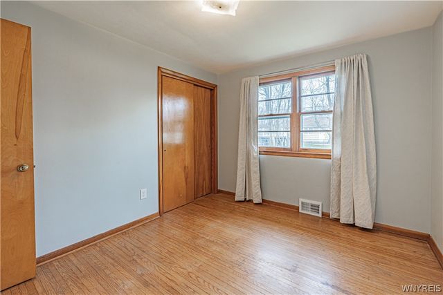 216 Belmont Court West, North Tonawanda, NY 14120