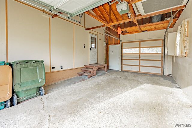 216 Belmont Court West, North Tonawanda, NY 14120