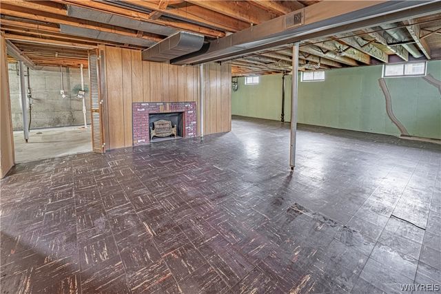 216 Belmont Court West, North Tonawanda, NY 14120