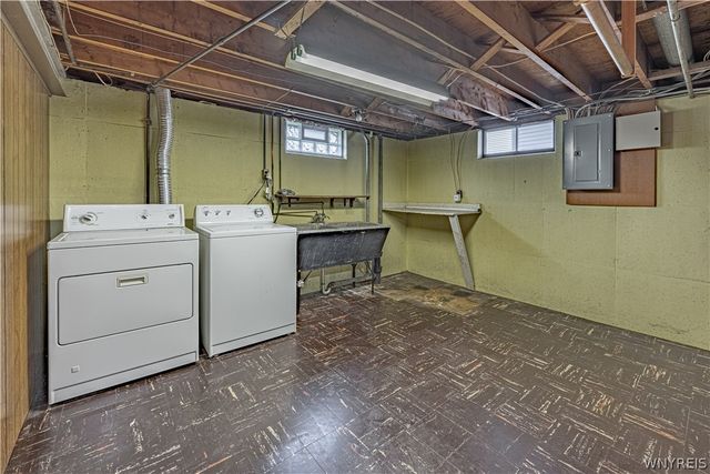 216 Belmont Court West, North Tonawanda, NY 14120