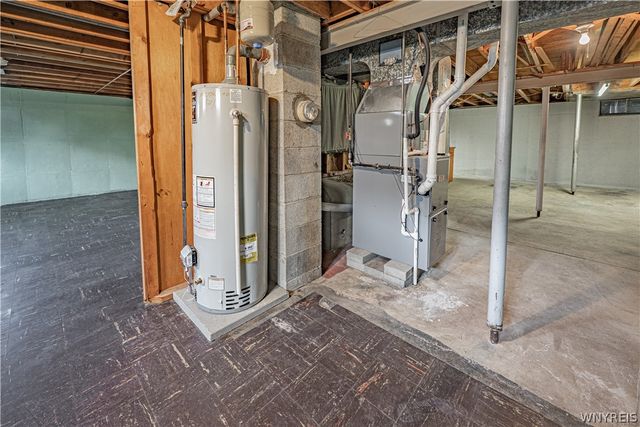 216 Belmont Court West, North Tonawanda, NY 14120