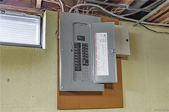 216 Belmont Court West, North Tonawanda, NY 14120