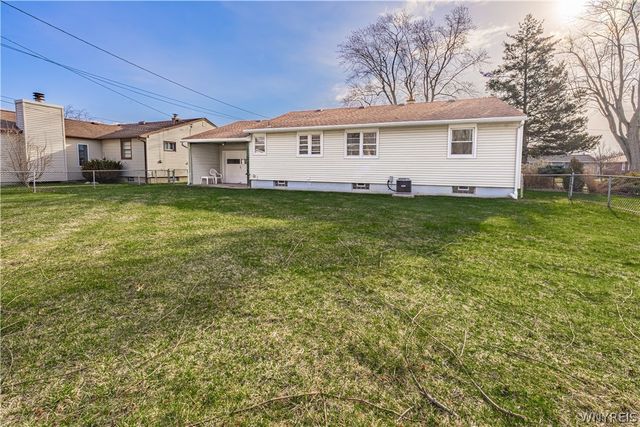 216 Belmont Court West, North Tonawanda, NY 14120