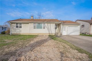 216 Belmont Court West, North Tonawanda, NY 14120