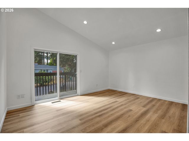 2402 Ne SUMMIT RIDGE Dr, Vancouver, WA 98686