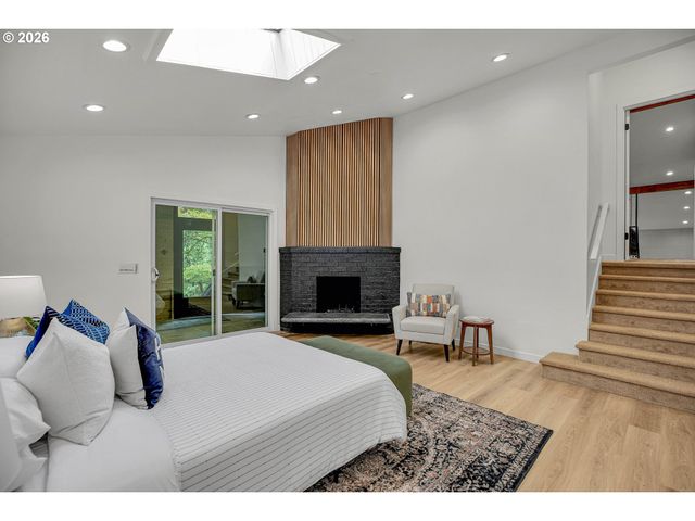 2402 Ne SUMMIT RIDGE Dr, Vancouver, WA 98686