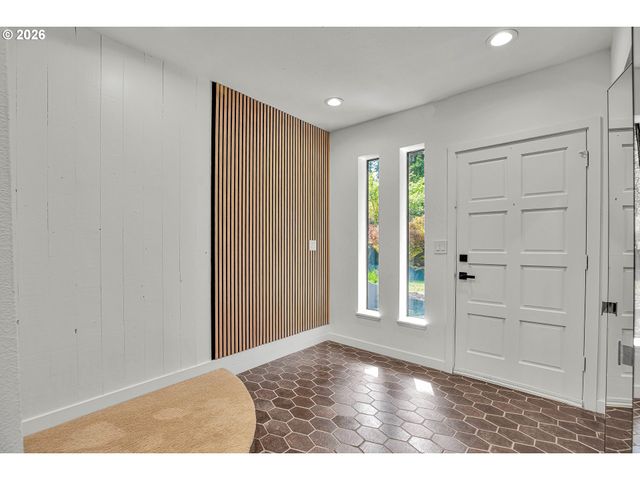 2402 Ne SUMMIT RIDGE Dr, Vancouver, WA 98686