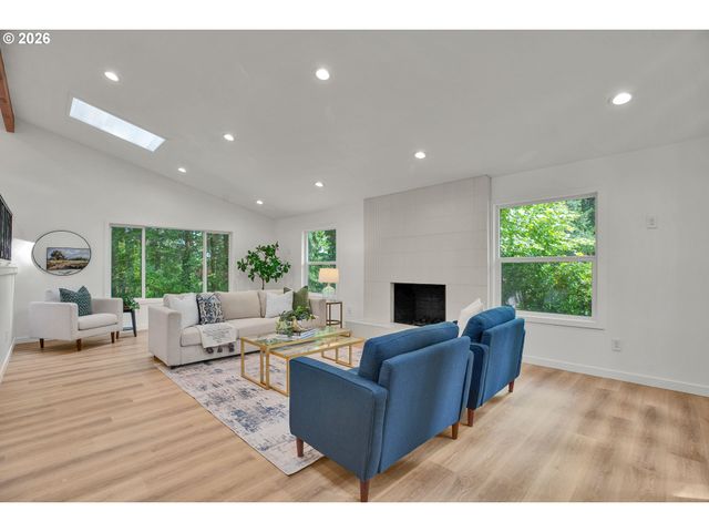 2402 Ne SUMMIT RIDGE Dr, Vancouver, WA 98686