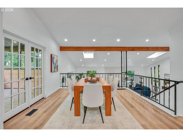 2402 Ne SUMMIT RIDGE Dr, Vancouver, WA 98686