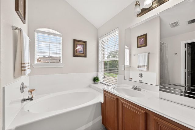 10526 Willow Park View, Houston, TX 77070