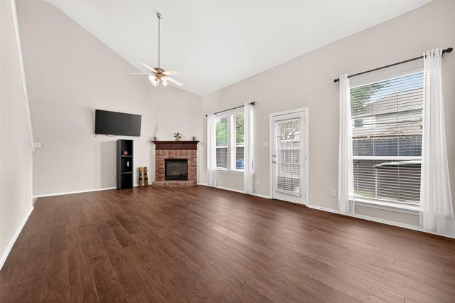 10526 Willow Park View, Houston, TX 77070