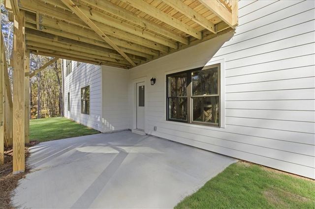 5893 Fords Rd, Acworth, GA 30101