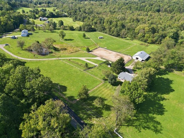 12071 Flint Ridge Road SE, Newark, OH 43056