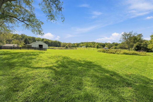 12071 Flint Ridge Road SE, Newark, OH 43056