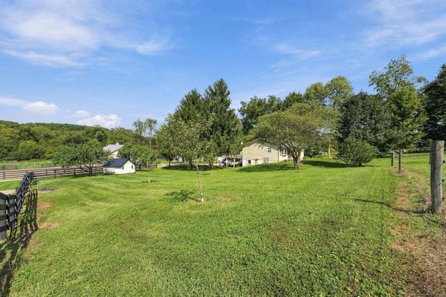 12071 Flint Ridge Road SE, Newark, OH 43056