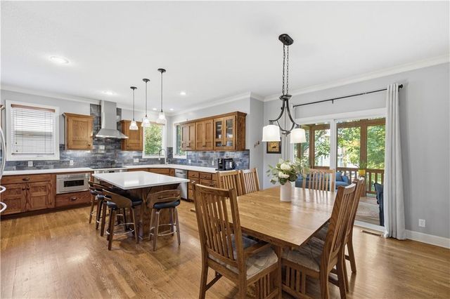 13283 Fairway Road, Leawood, KS 66209