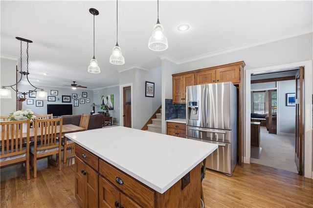 13283 Fairway Road, Leawood, KS 66209