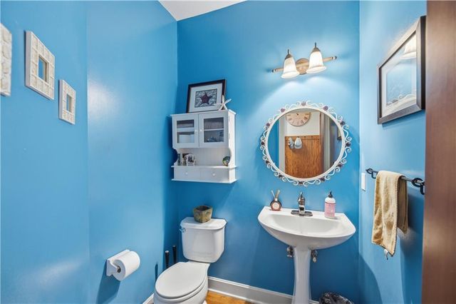 13283 Fairway Road, Leawood, KS 66209
