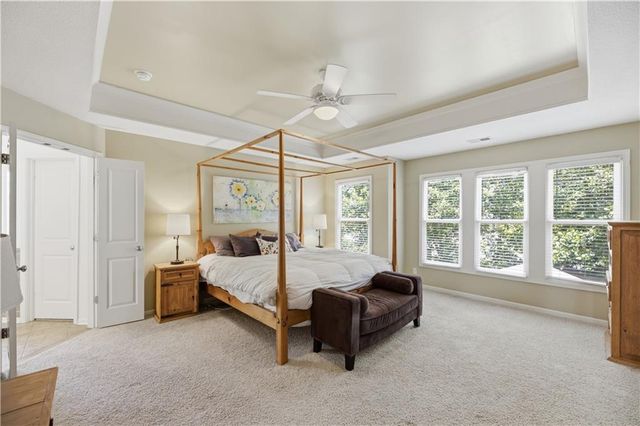 13283 Fairway Road, Leawood, KS 66209