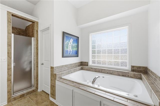 13283 Fairway Road, Leawood, KS 66209