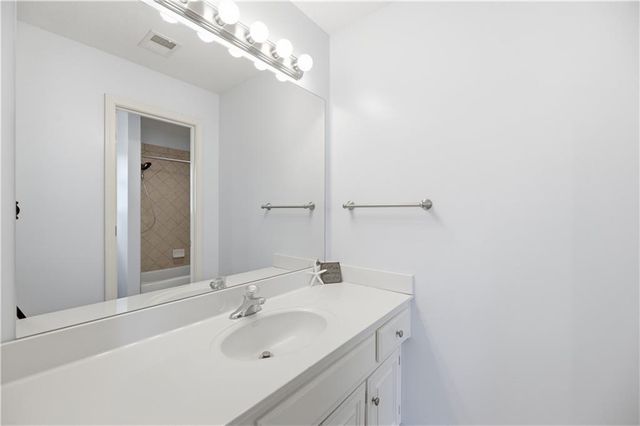 13283 Fairway Road, Leawood, KS 66209