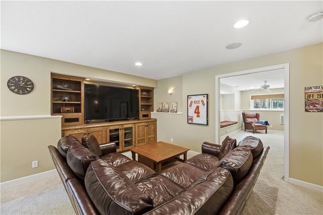 13283 Fairway Road, Leawood, KS 66209