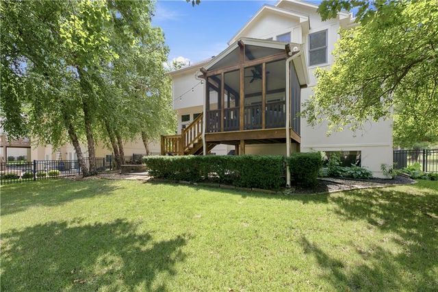 13283 Fairway Road, Leawood, KS 66209