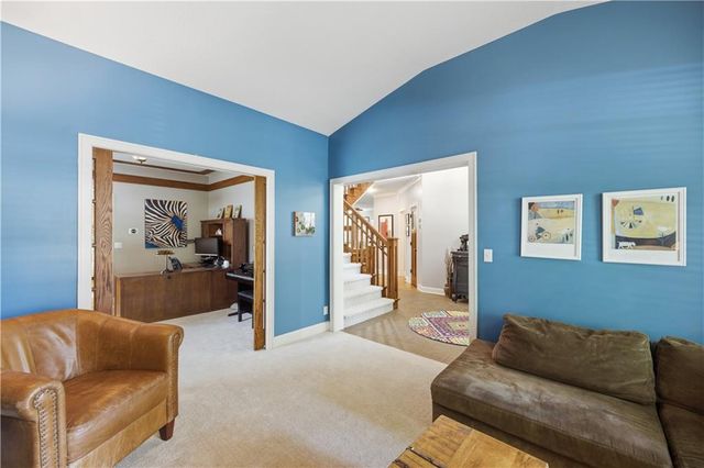 13283 Fairway Road, Leawood, KS 66209