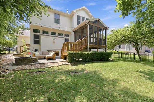 13283 Fairway Road, Leawood, KS 66209