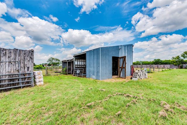 7000 Fm 713, Dale, TX 78616