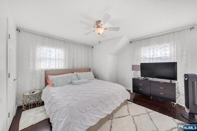 201 Maiden Lane, Bergenfield, NJ 07621