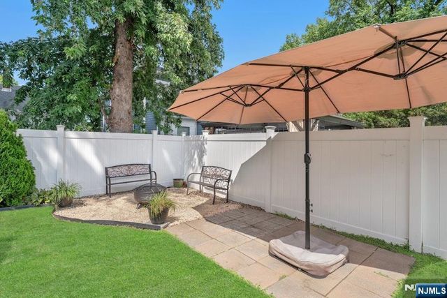 201 Maiden Lane, Bergenfield, NJ 07621