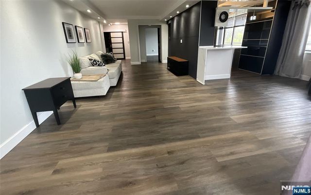 151 Prospect Avenue 6C, Hackensack, NJ 07601