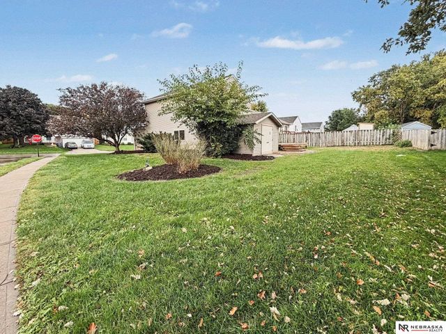 6303 N 131st Street, Omaha, NE 68164