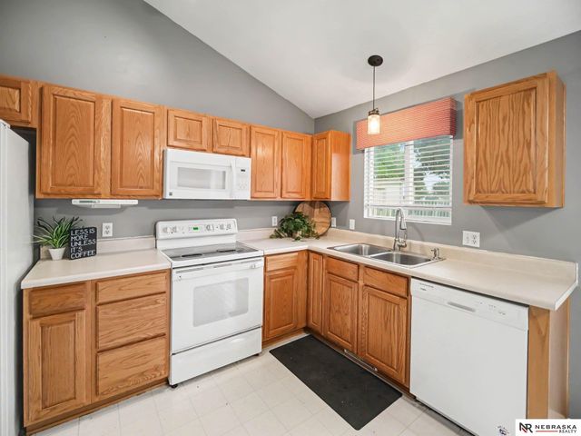 6303 N 131st Street, Omaha, NE 68164