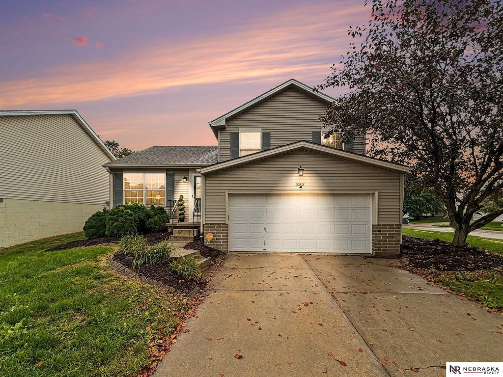 6303 N 131st Street, Omaha, NE 68164