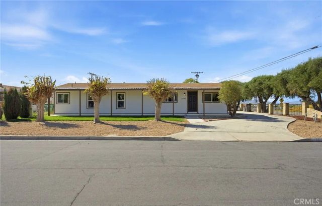 24761 Wendell Drive, Hemet, CA 92544