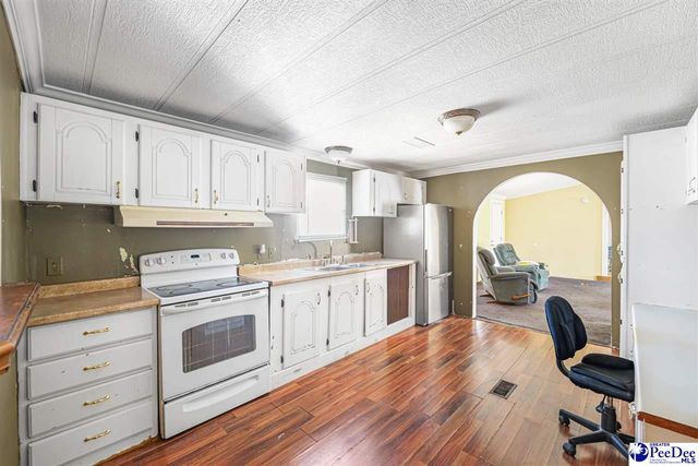 2139 Lamar Hwy, Darlington, SC 29532