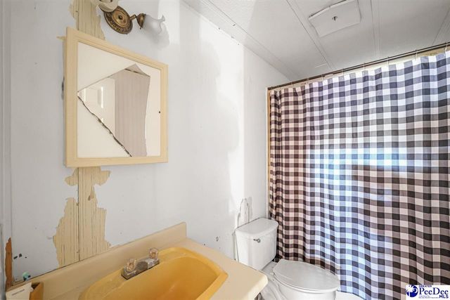 2139 Lamar Hwy, Darlington, SC 29532