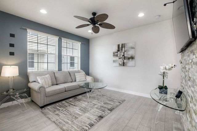 5082 Cascade 102, Oceanside, CA 92057