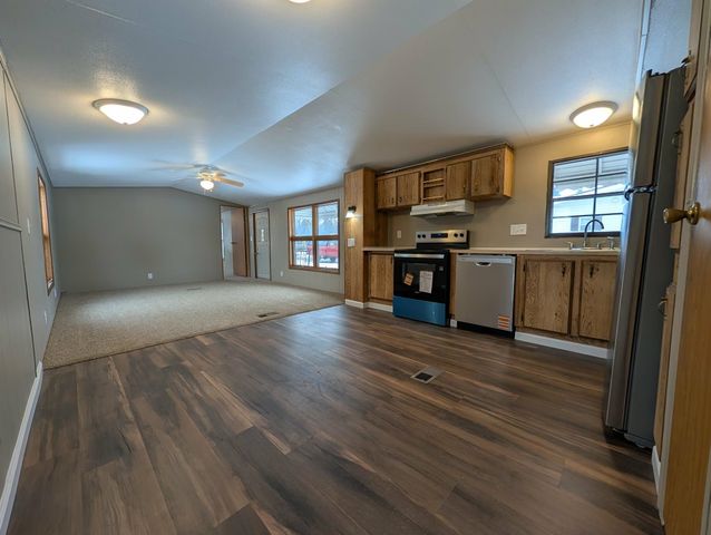 5215 Bertshire Drive, Mount Pleasant, MI 48858