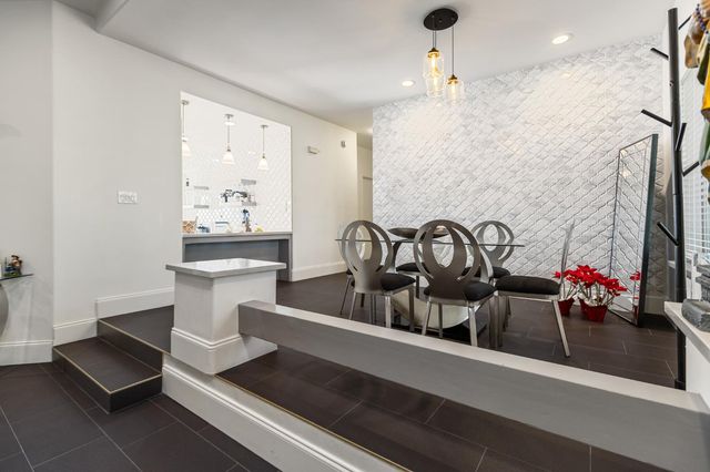 915 S Strathmore Avenue # I, Lindsay, CA 93274