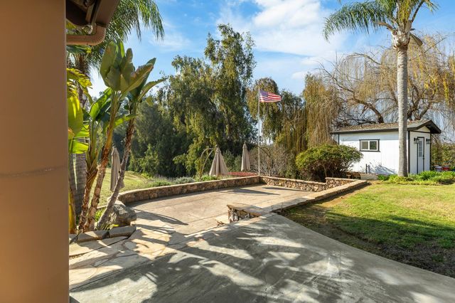 915 S Strathmore Avenue # I, Lindsay, CA 93274