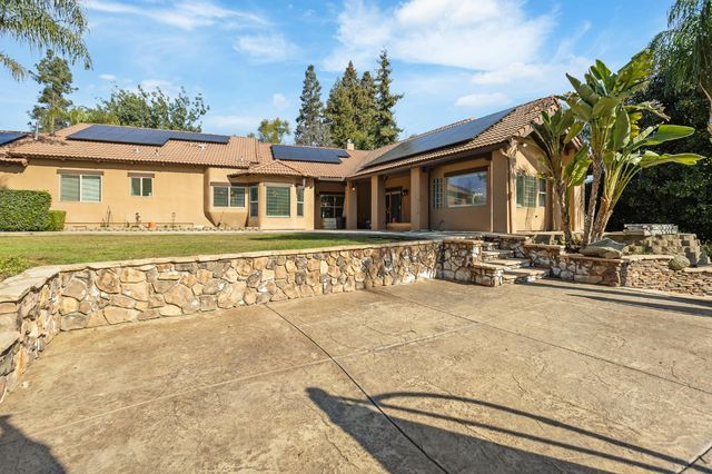 915 S Strathmore Avenue # I, Lindsay, CA 93274