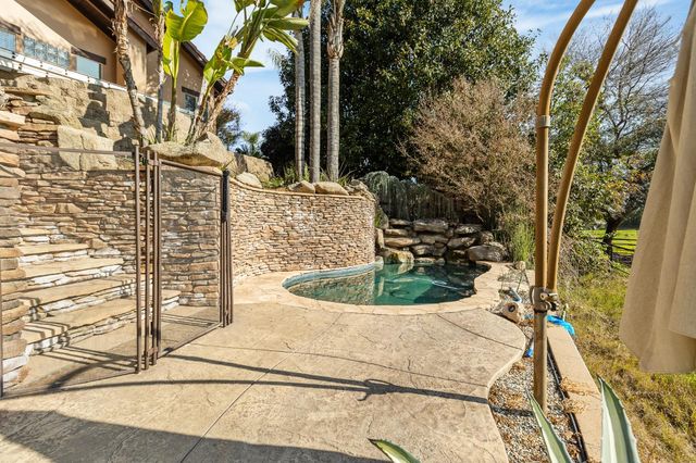 915 S Strathmore Avenue # I, Lindsay, CA 93274