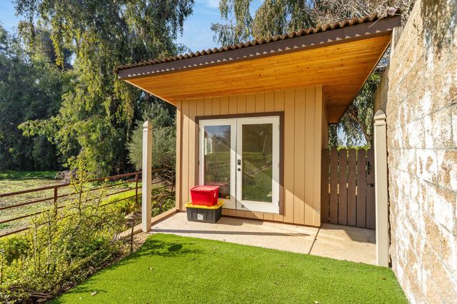 915 S Strathmore Avenue # I, Lindsay, CA 93274