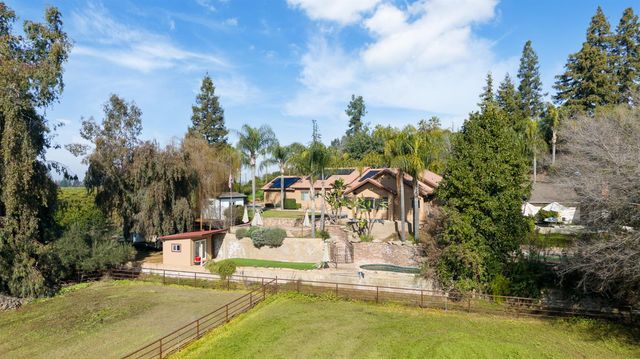 915 S Strathmore Avenue # I, Lindsay, CA 93274