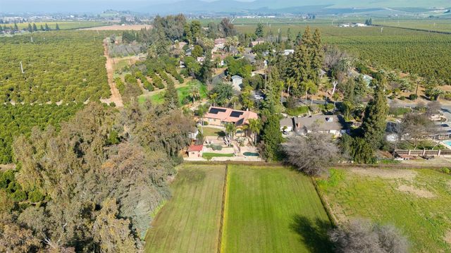 915 S Strathmore Avenue # I, Lindsay, CA 93274