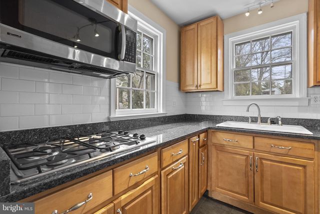 6413 ADELPHI RD, Hyattsville, MD 20782