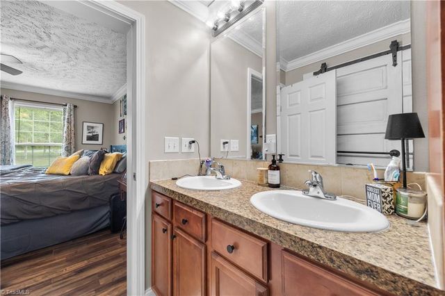 941 New Cut Road, Lexington, NC 27292